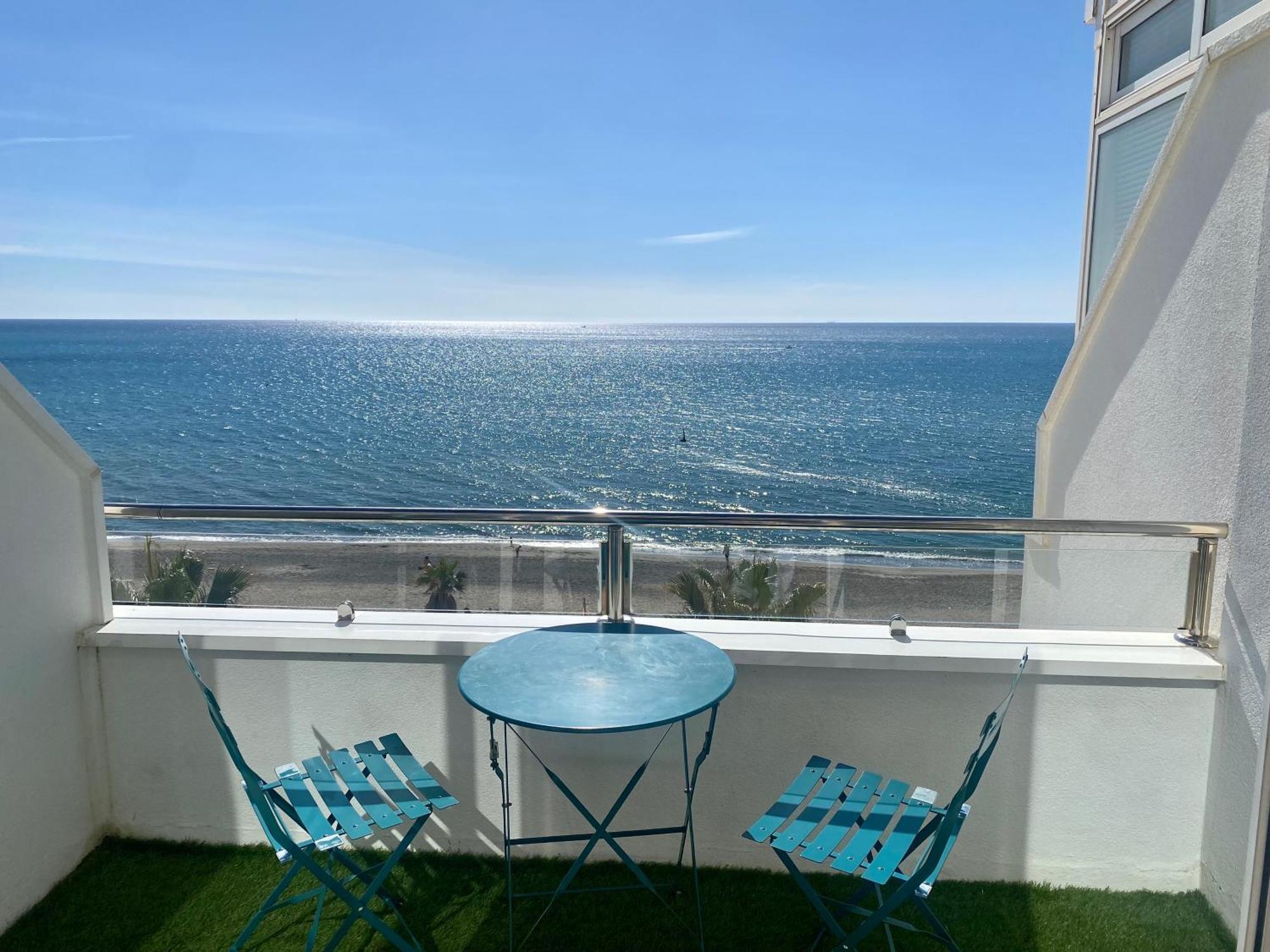 Apartamento La Roca Chica Torremolinos Exterior foto